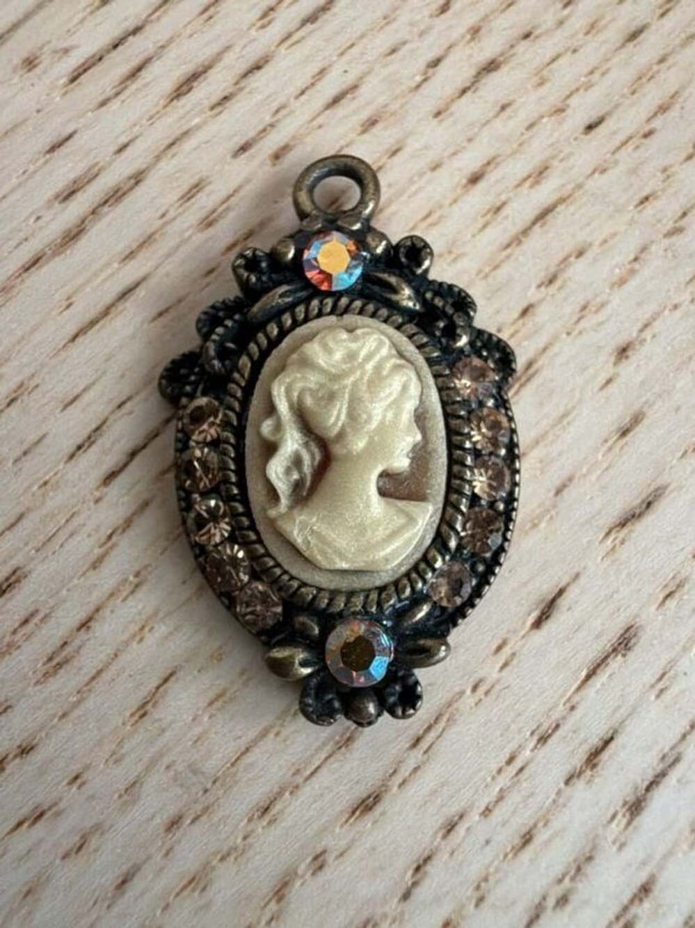 Vintage Style Aged Gold-Tone Beige Acrylic Cameo Pendant with Rhinestones